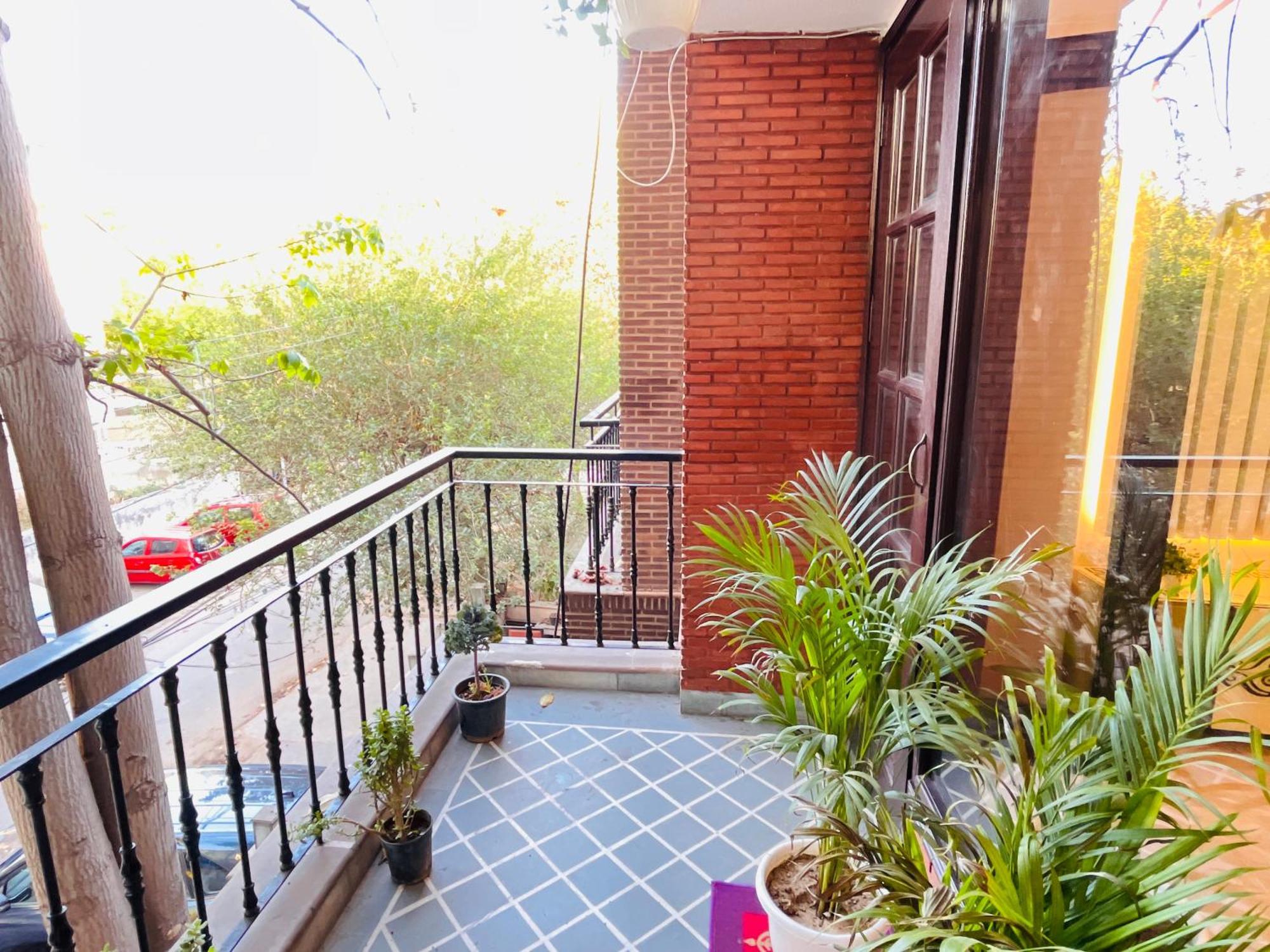 The South Manor Residency Near Aiims Hospital Hotel