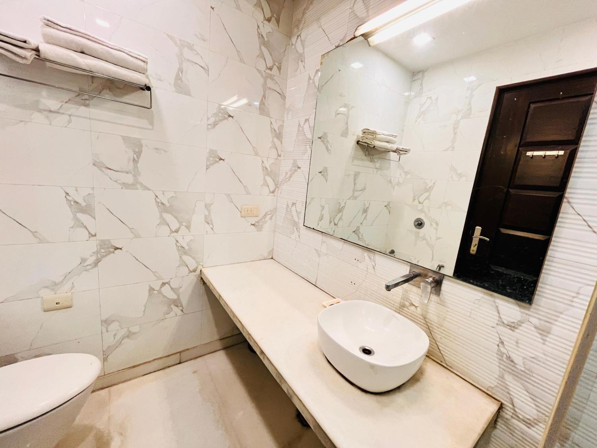 The South Manor Residency Near Aiims Hospital